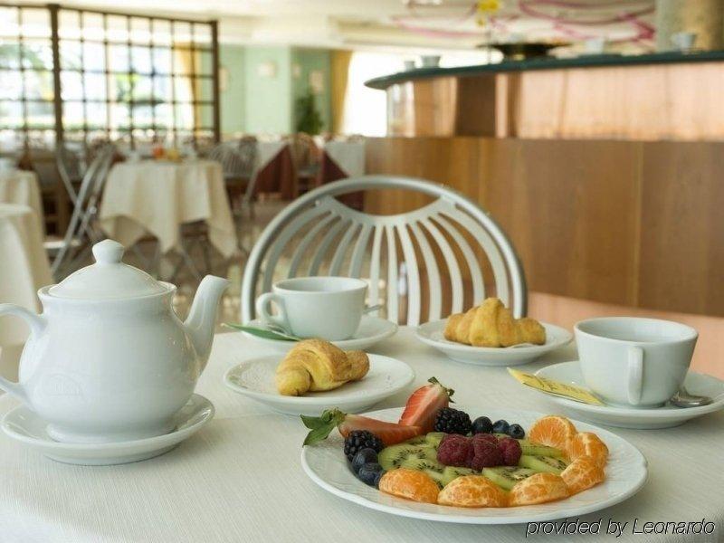 Hotel Miramare Pescara Restaurant foto